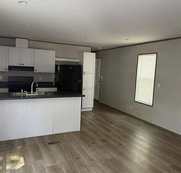 216 Circle Dr #9R — Photo 4