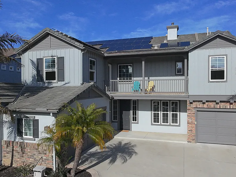 2133 Twain Ave — Photo 1