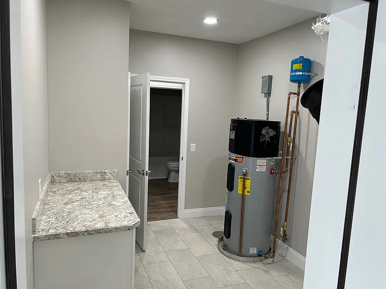 2964Enc_Mudroom_09252025