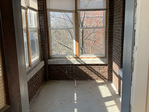 2nd image of 4257 N Winchester Ave APT 2