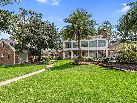 3rd image of 17 River Ln