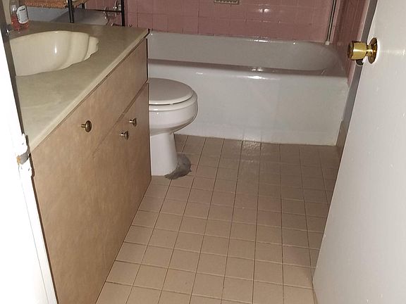 bath room...