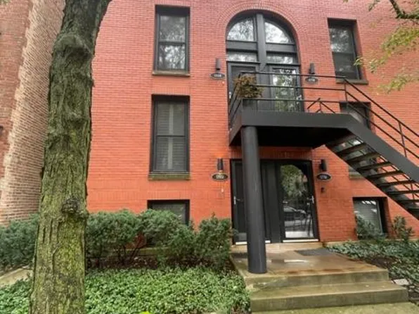1265 W Flournoy St, Chicago, IL 60607