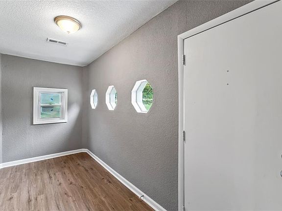 5th image of 1313 Grand Ave