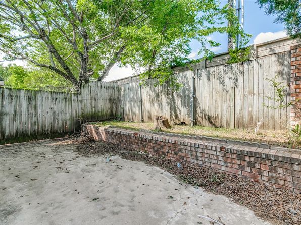 2823 Summit View Dr, Bedford, TX 76021