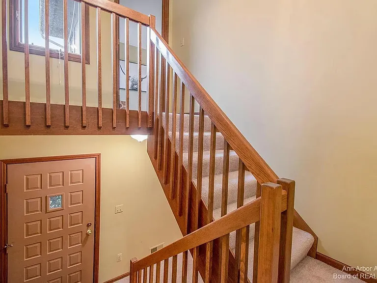 492 Park Pl — Photo 15