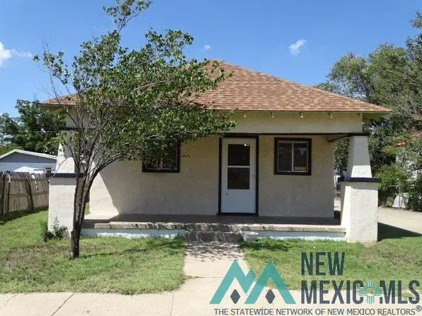 305 Cedar St, Clayton, NM 88415
