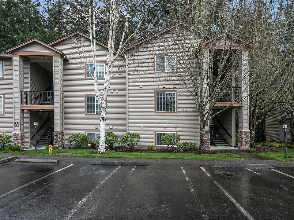 1st image of 25025 SE Klahanie Blvd APT B205