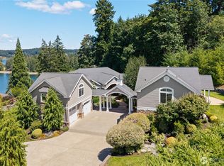 409 3rd Ln, Fox Island, WA 98333