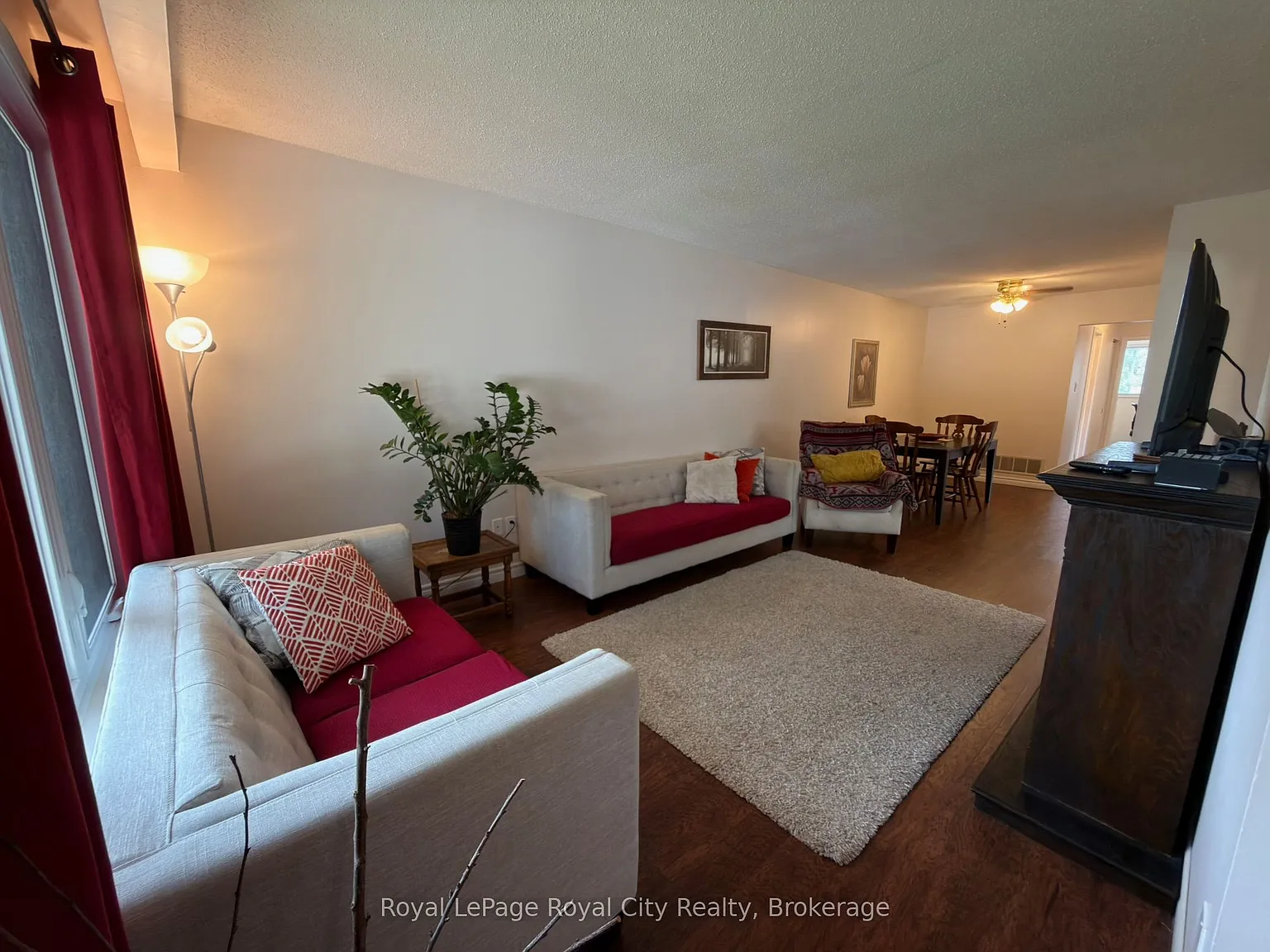 3 bed, $2,395 — Photo 4