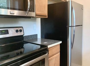 521 E 4th St, Chuluota, FL 32766