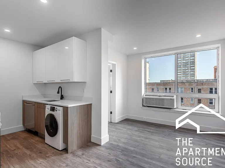 941 W Carmen Ave #105 — Photo 7