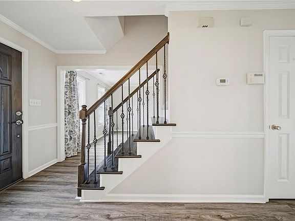 3rd image of 2517 Townfield Ln