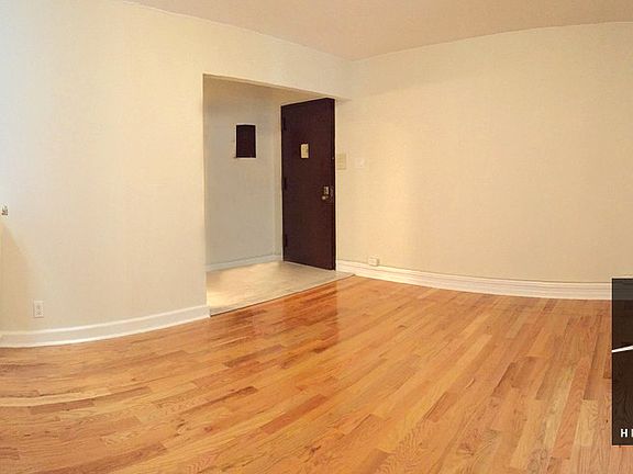 2nd image of 3257 44th St APT 1F