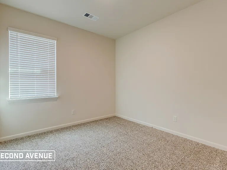 1421 Palamedes Dr — Photo 10