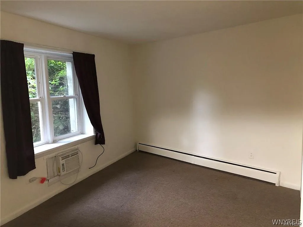 Studio, 1.0 bath, 5484 sqft, $740 — Photo 2