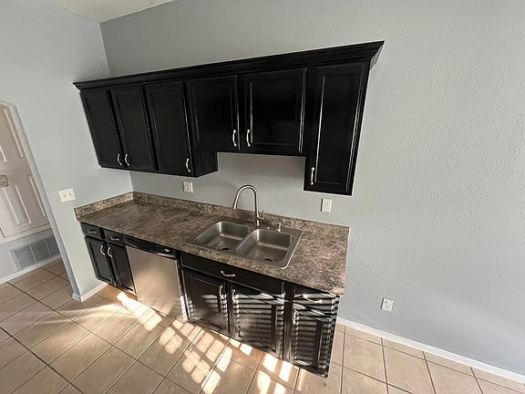 5th image of 4076 Tierra Venado Dr