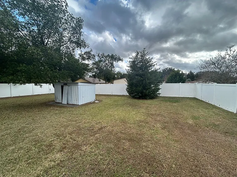 21570 SW Raintree St — Photo 5
