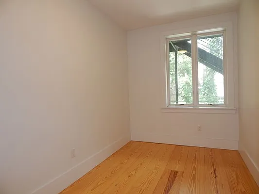 Rented by Realty Collective | media 52