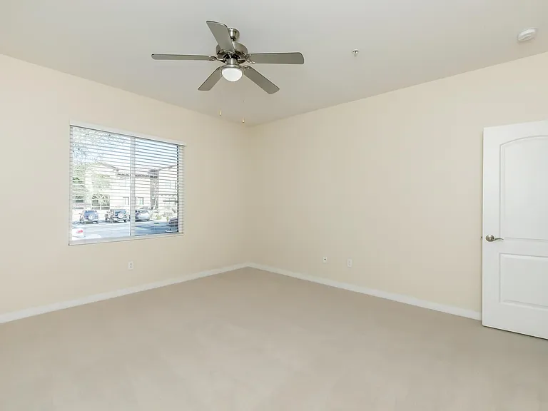 Vineyards at Palm Desert Apartment Homes — Photo 80