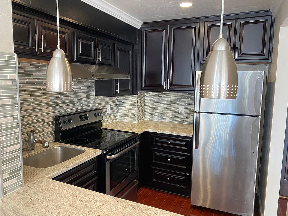 1st image of 500 El Camino Real APT 206