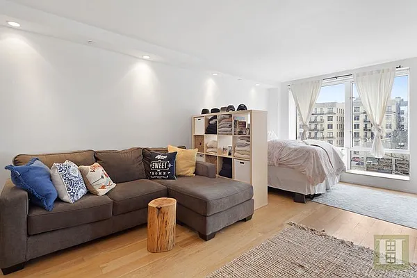 Rented by Halstead Real Estate | media 18