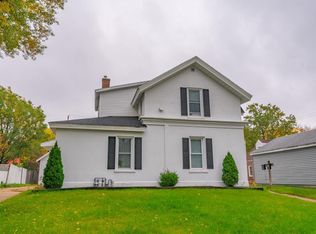 212 E Howard St, Portage, WI 53901