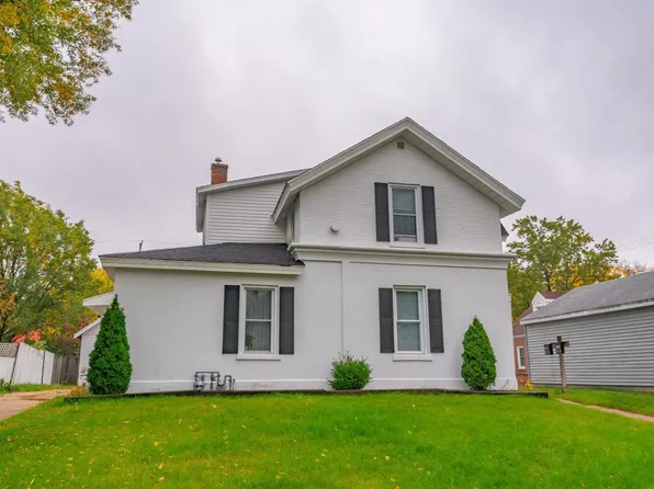 212 East Howard Street, Portage, WI 53901