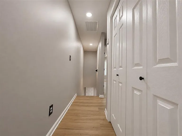 5471 Park Pl S — Photo 18