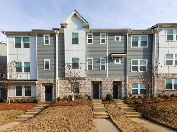 2422 Arbor Loop Dr, Charlotte, NC 28217