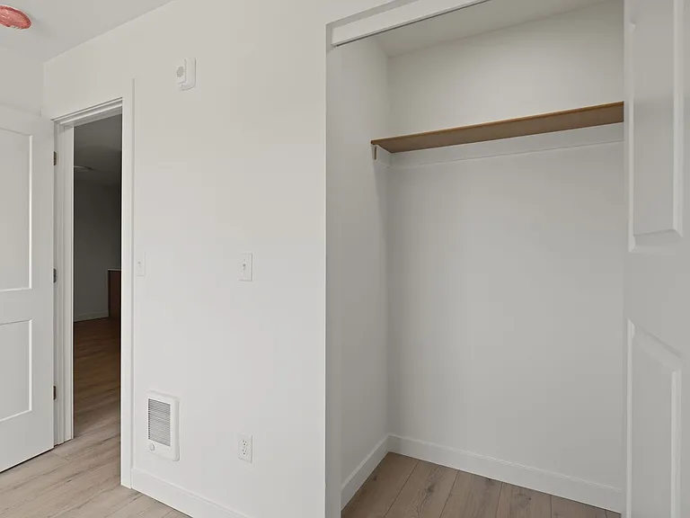 421 S McKinnon Rd — Photo 9