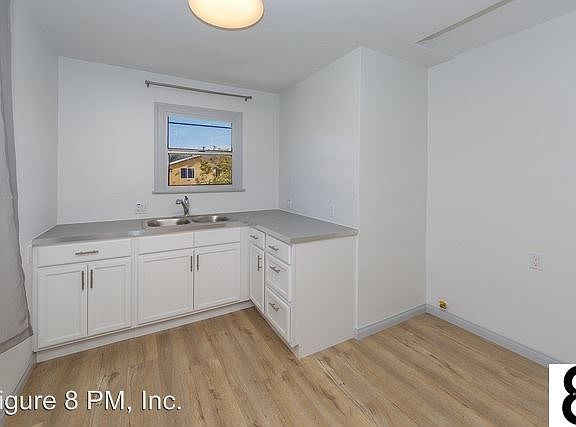 4th image of 629 1/2 W 56th St