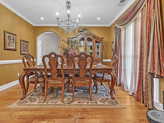 4th image of 7284 Bucknell Rd