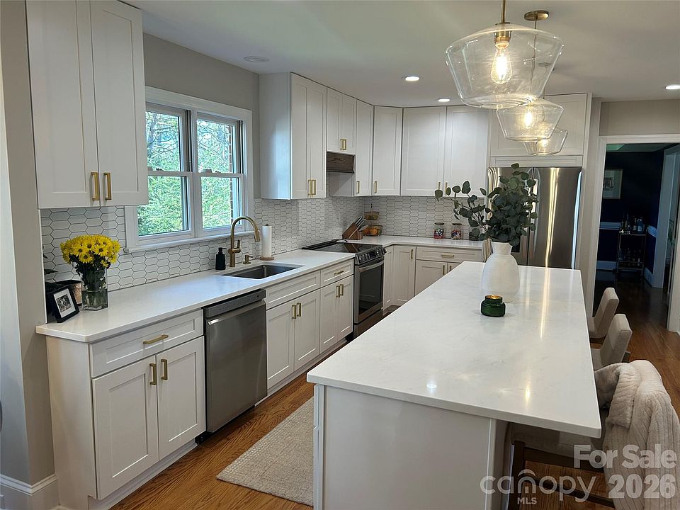 2nd image of 5318 Alexa Rd