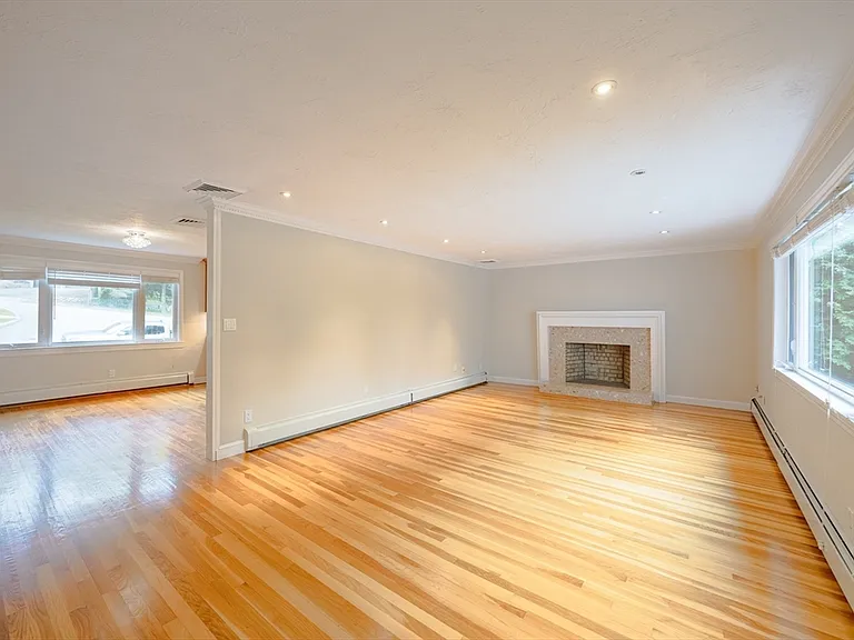 6 Peach Tree Ln #6 — Photo 3