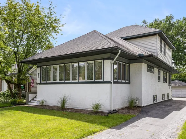 120 N Avon Rd, Elmhurst, IL 60126