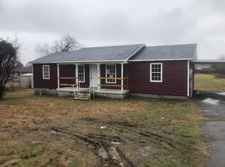 744 S 40th St, Van Buren, AR 72956