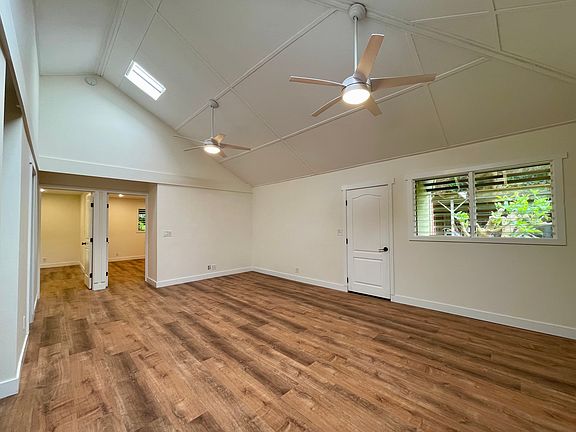 Beautiful natural lighting and quiet ambiance.