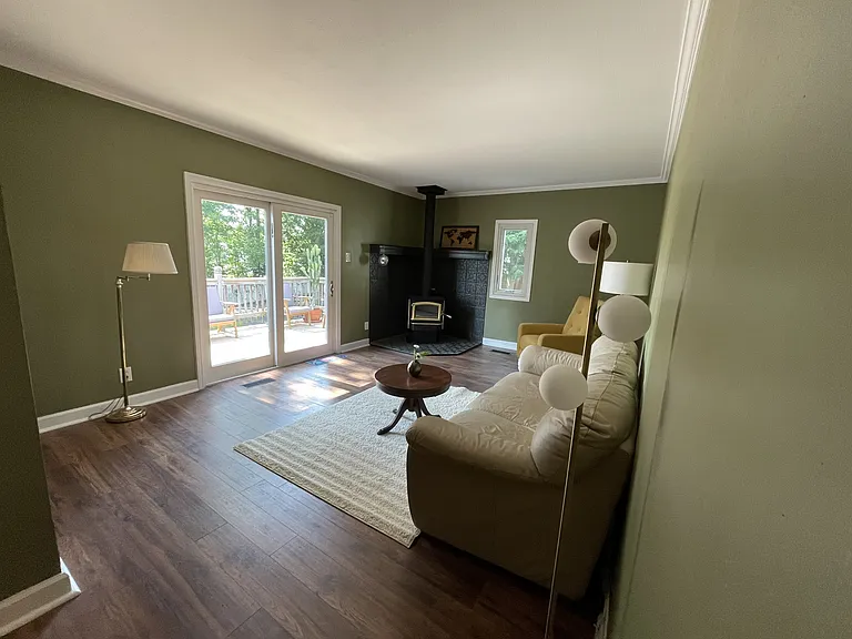 1375 Mirandy Dr — Photo 7