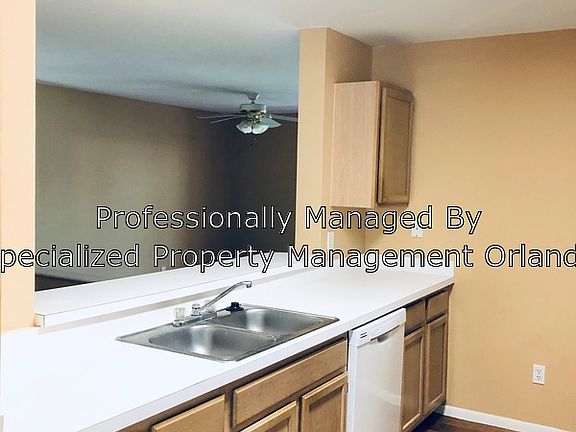 5th image of 490 N Pin Oak 208 Pl