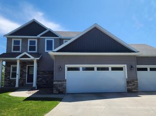 5116 Manor Brook Dr NW, Rochester, MN 55901