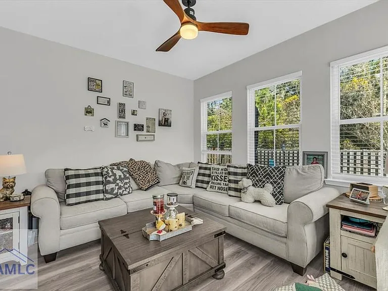 399 Beecher Dr — Photo 16
