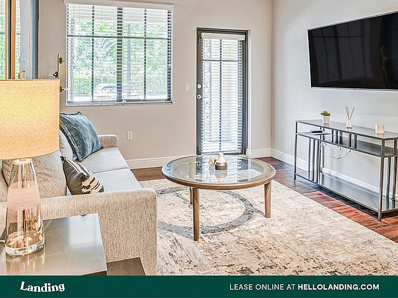4th image of 401 E Las Olas Blvd #105