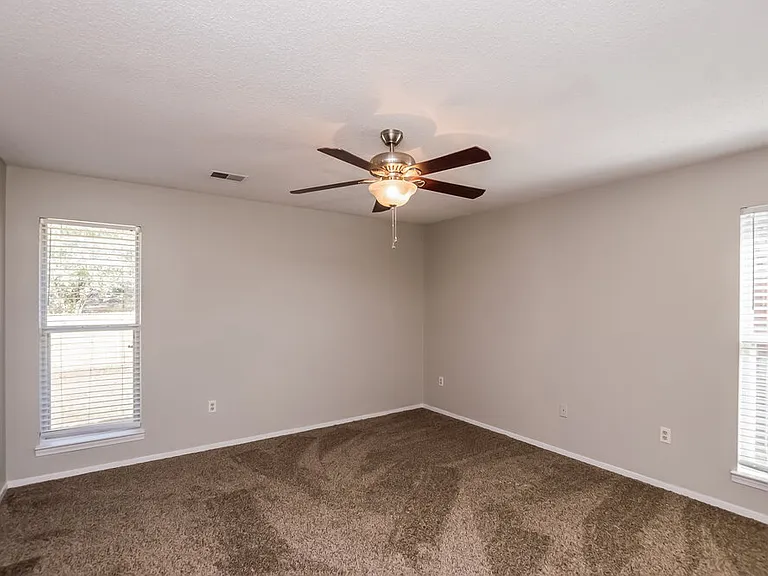 10378 Yates Dr — Photo 10