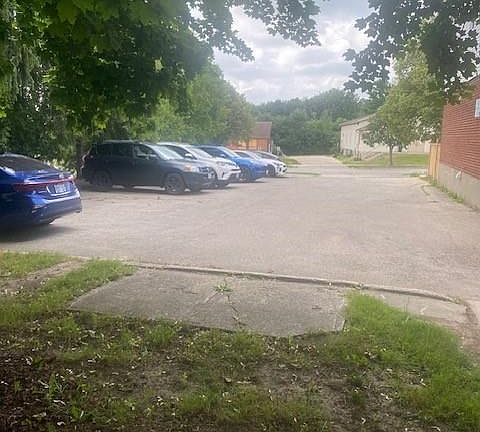 5th image of 58 Hazelglen Dr