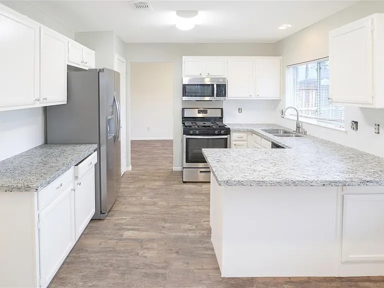 2630 Anthony Hay Ln — Photo 11