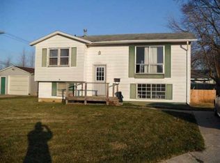 1606 Calvary Ct, Sterling, IL 61081