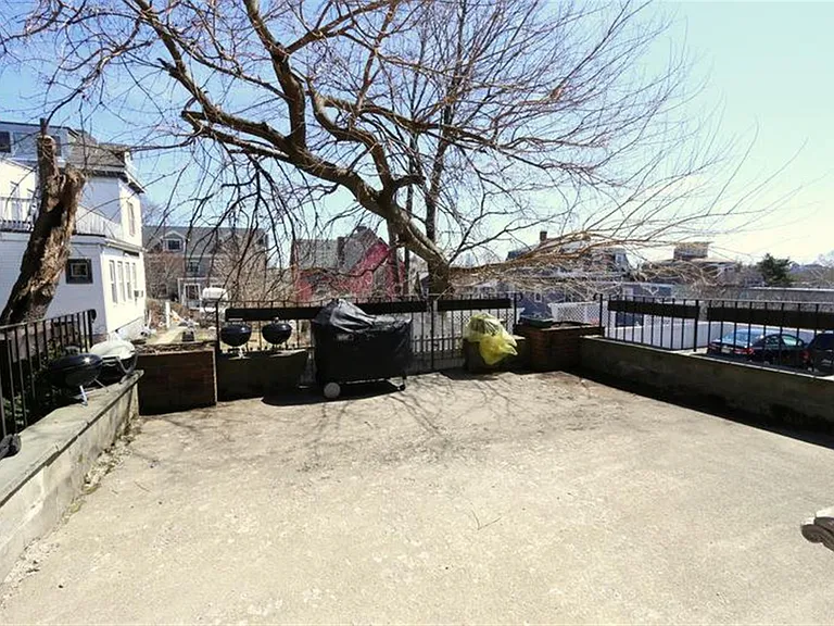 31 Belmont St #1 — Photo 13