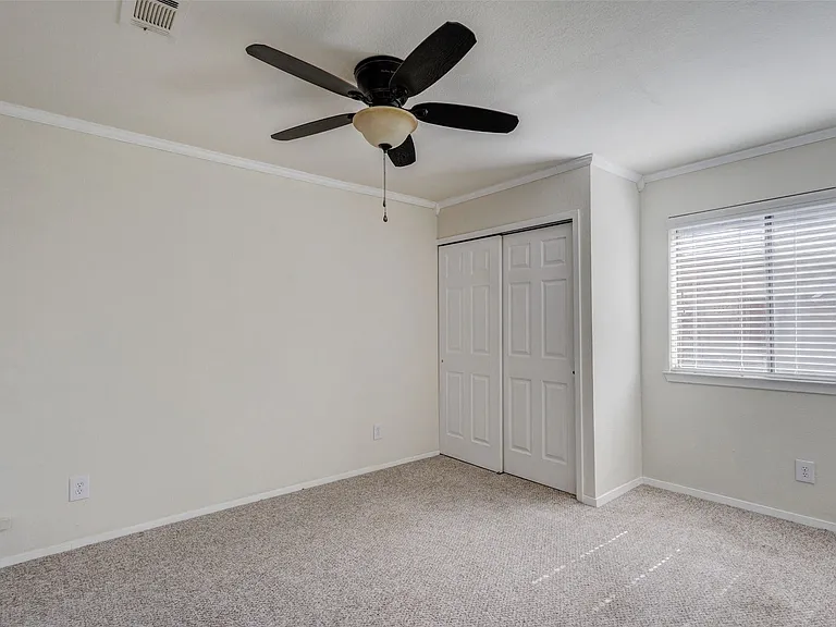 5640 Cedar Creek Dr — Photo 11