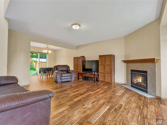 3rd image of 3410 185th Street Ct E